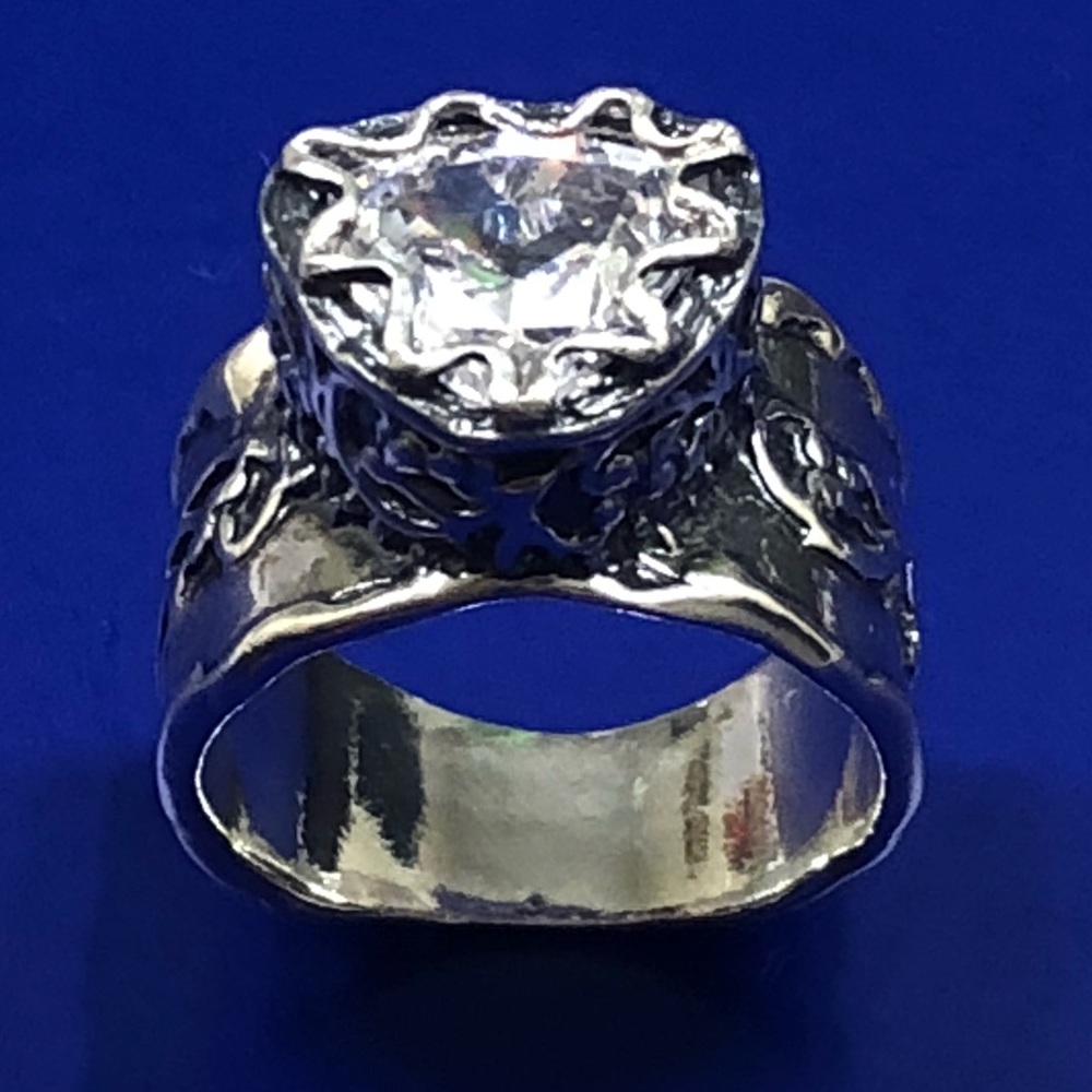 Beautiful Sterling Ring